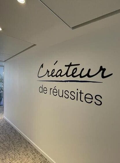 lettres adhésives - décoration murale