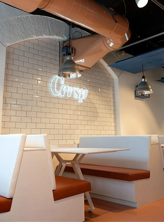 Enseigne néon pour CRRSP, réalisée par Atelier Gambetta