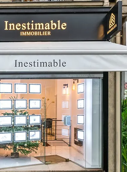 Caisson lumineux pour Inestimable, réalisé par Atelier Gambetta