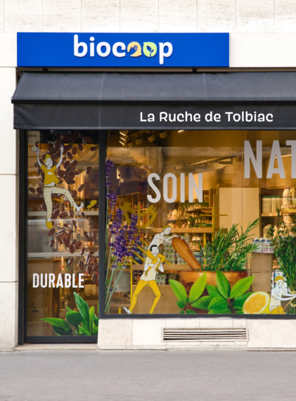 vitrophanie vitrine d'une enseigne de magasin