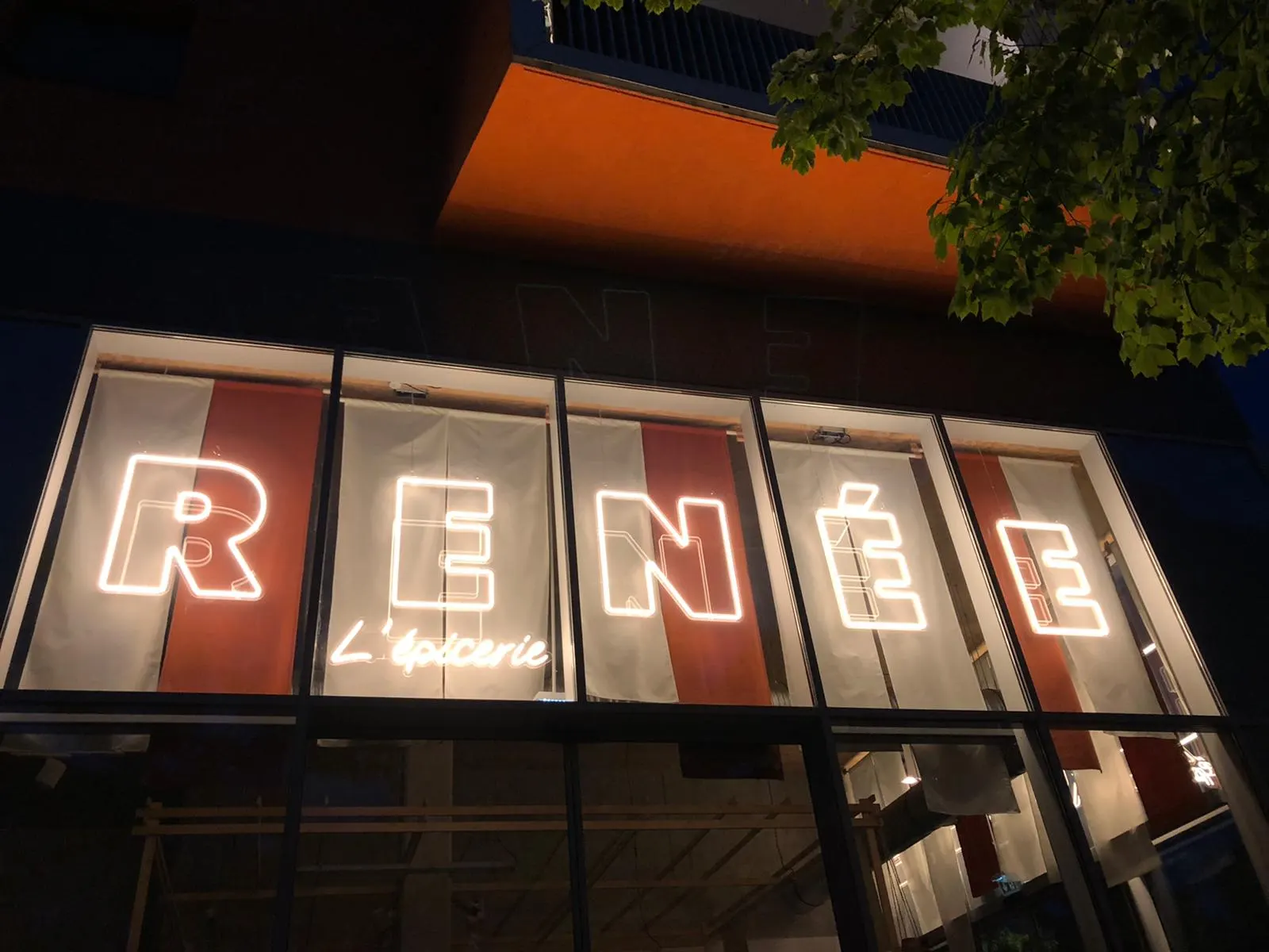 Néon led pour René l'épicerie par ATGA