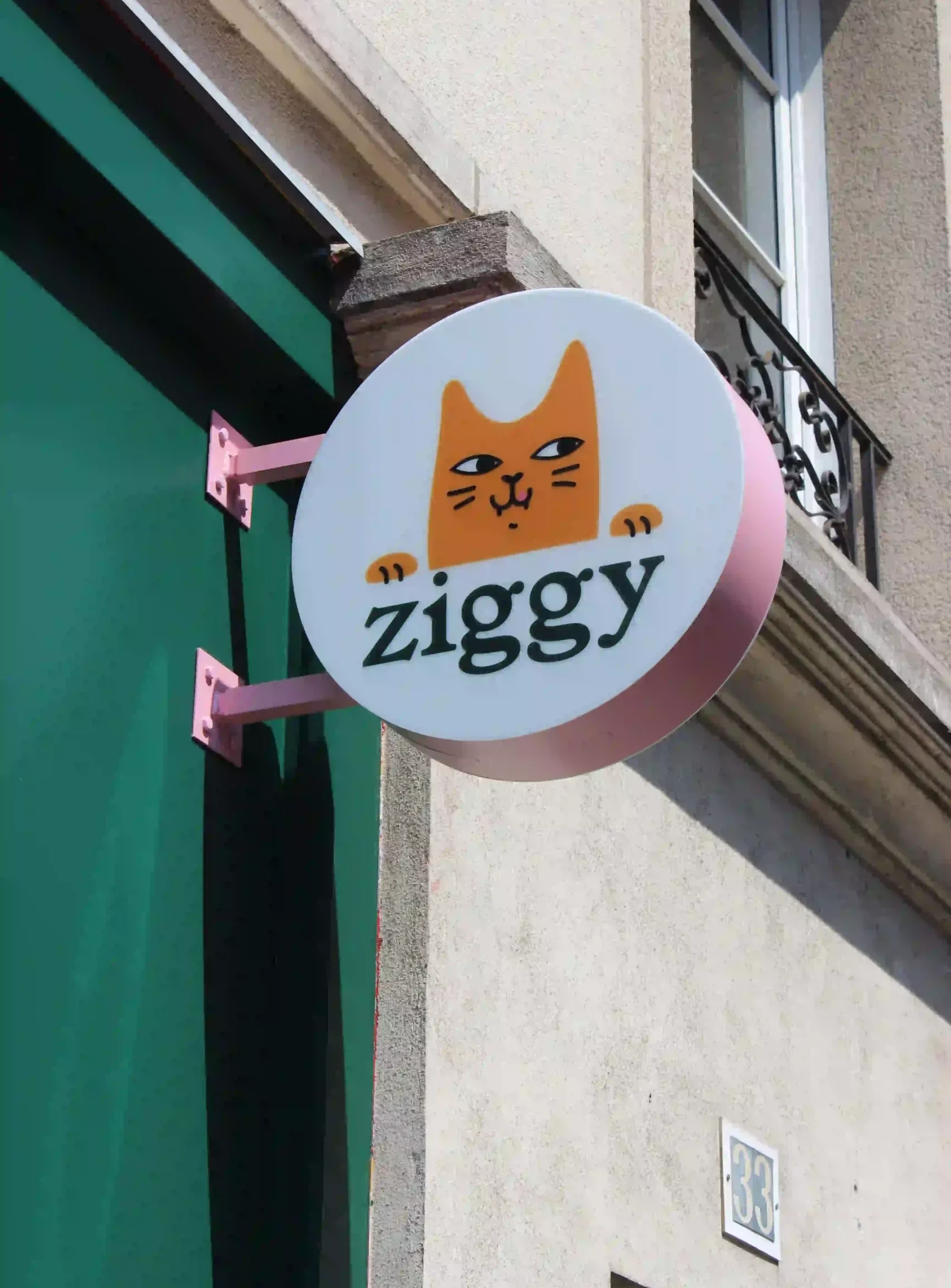 Enseigne drapeau pour ziggy par atelier Gambetta