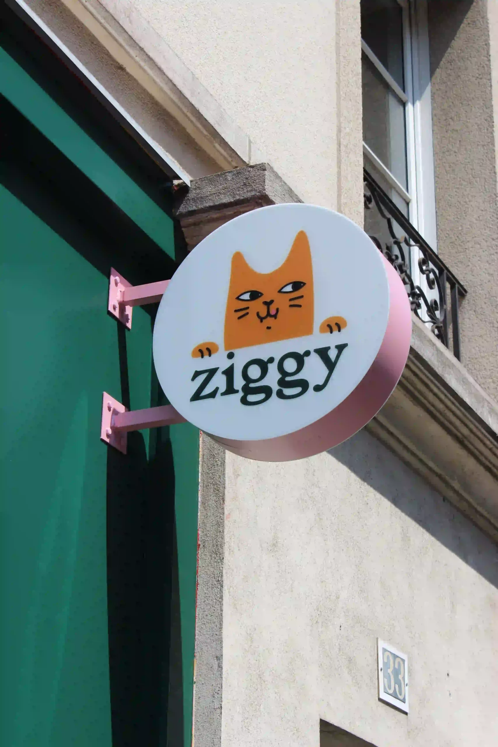 Enseigne drapeau pour ziggy par atelier Gambetta