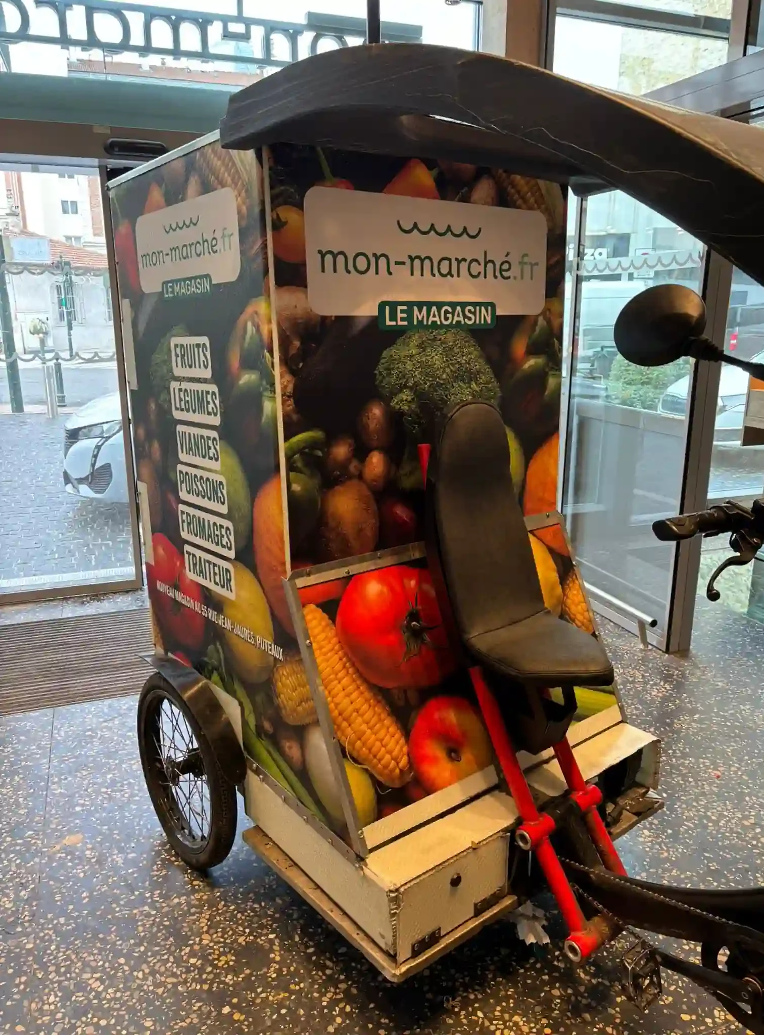 Stickers covering sur triporteur pour Mon Marché par Atelier Gambetta