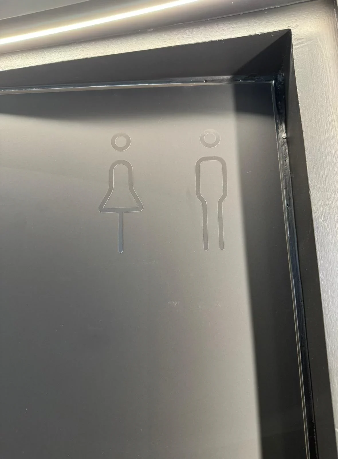 Sticker signalétique pour piscine: salle de sport: kiné Karea par Atelier Gambetta