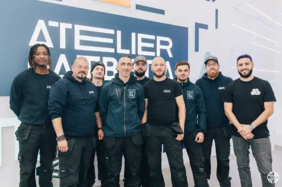 équipe des poseurs et installations